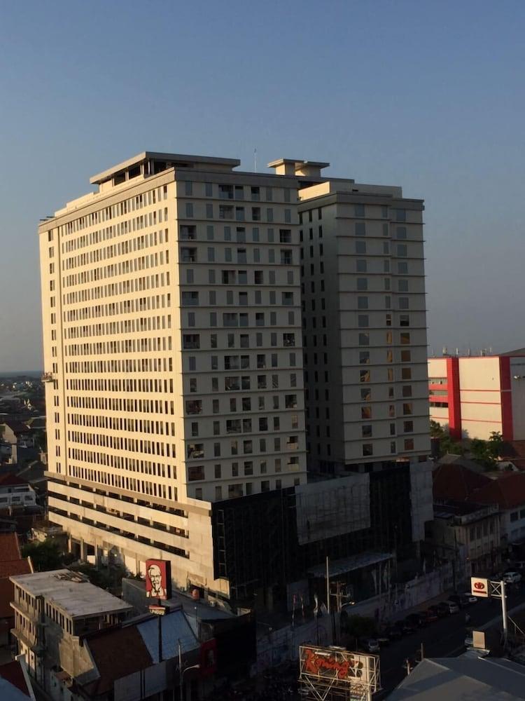 Louis Kienne Hotel Pemuda Semarang Luaran gambar