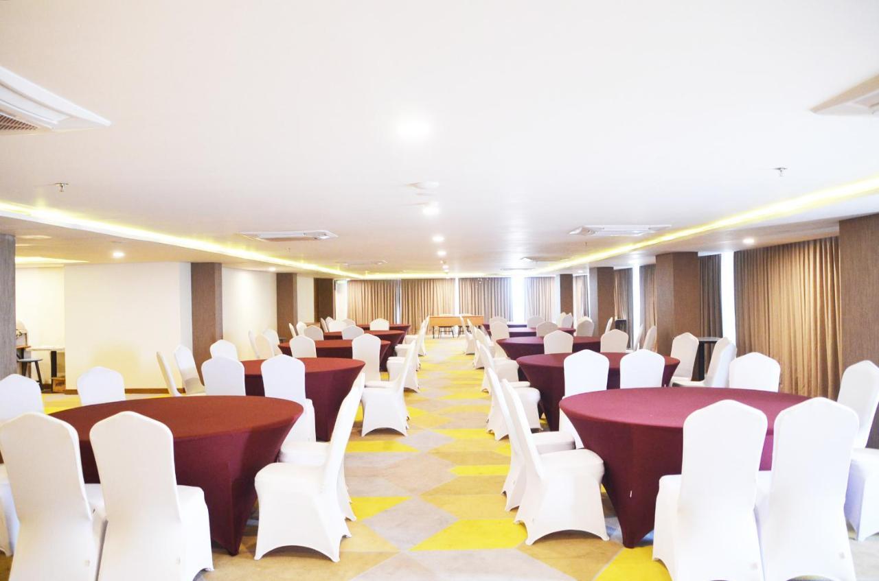 Louis Kienne Hotel Pemuda Semarang Luaran gambar